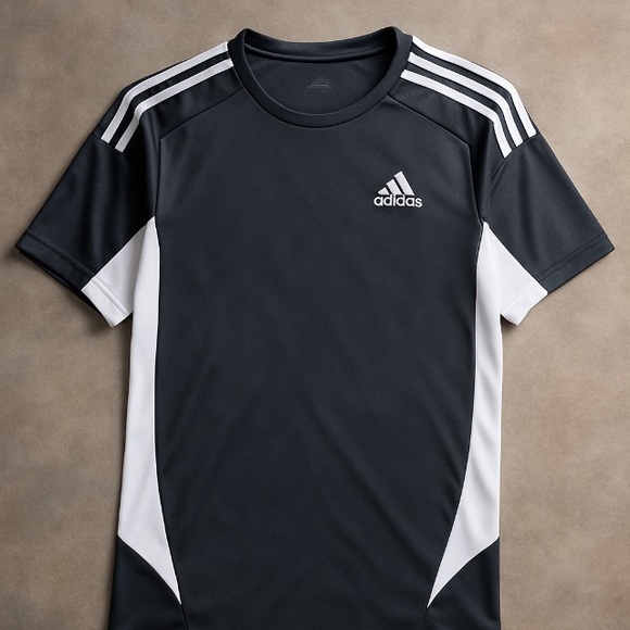 Adidas Black and White Jersey with Short Sleeves - Picture 3 of 9